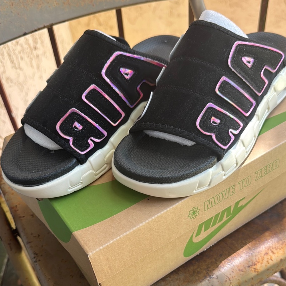 Fashion Brand Company Black and White Cushioned Slippers